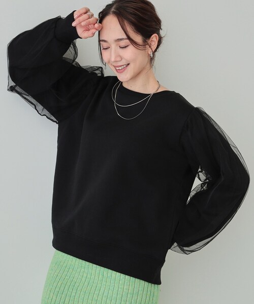 SHOO・LA・RUE(シューラルー)の「【あったか/洗濯機可/S-LL】一枚でサマ見え 裏起毛お袖チュールスウェット(スウェット・レディース・ライトグレー/ブラック・02/01/03/04)」の2枚目の写真