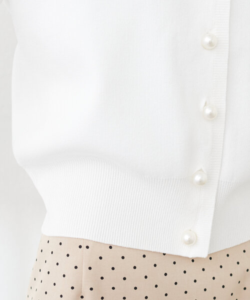 natural couture（ナチュラルクチュール）の「パール釦総針カーデ（カーディガン/ボレロ・レディース・ピンク/チャコールグレー/オフホワイト/サックスブルー・FREE）」の22枚目の写真