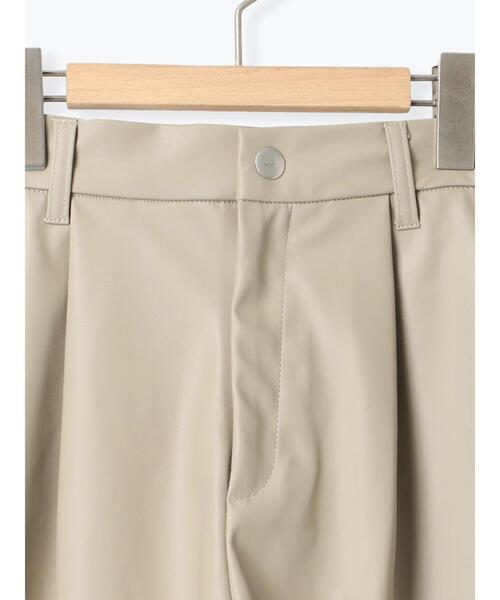ehka sopo（エヘカソポ）の「エコレザーハーフパンツ（その他パンツ・レディース・ベージュ/ブラウン/ブラック・F）」の4枚目の写真