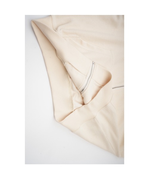 SPLR(エス・ピー・エル・アール)の「フーディー|Waffle Zip Hoodie|SPLR(パーカー・メンズ・ブラック/ベージュ・M/L/XL)」の16枚目の写真