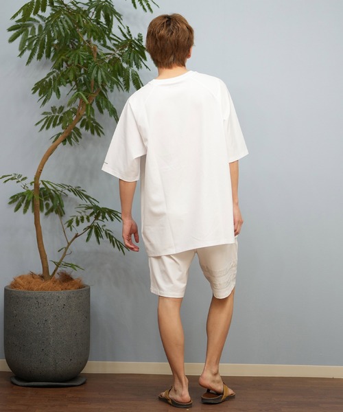 Hurley (ハーレー)の「Hurley/ハーレー 水着 ラッシュガード 半袖 Tシャツ 撥水 水陸両用 MUSS251089(ラッシュガード・メンズ・グレイッシュベージュ/ホワイト/ブラック/グレイッシュブルー・XL/L/M)」の9枚目の写真
