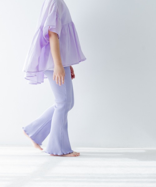 LOWRYS FARM（ローリーズファーム）の「カットリブフレアパンツ　321066（その他パンツ・キッズ・パープル/グレー/ブラック・110cm/120cm/130cm/140cm/150cm）」の3枚目の写真