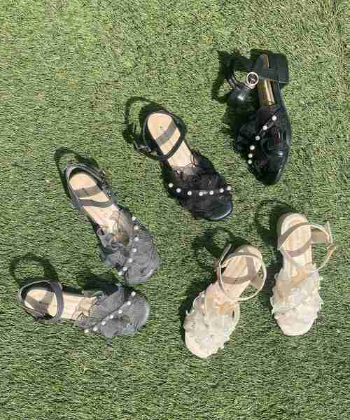 MAJESTIC LEGON（マジェスティックレゴン）の「パールシアーフリルサンダル（サンダル・レディース・ブラック/アイボリー/グレー・SMALL/MEDIUM/X-LARGE/LARGE）」の4枚目の写真