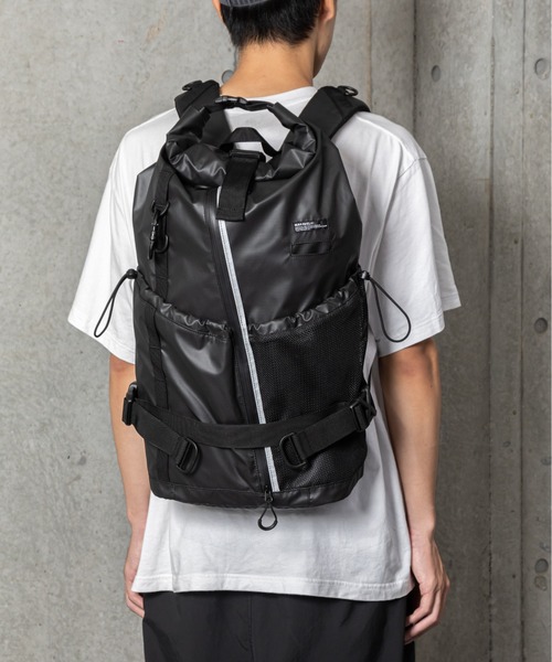 MAKAVELIC(マキャベリック)の「Unit Roll Top Mountain Backpack(バックパック/リュック・メンズ・ブラック・ONESIZE)」の1枚目の写真