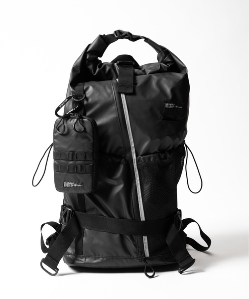 MAKAVELIC(マキャベリック)の「Unit Roll Top Mountain Backpack(バックパック/リュック・メンズ・ブラック・ONESIZE)」の17枚目の写真