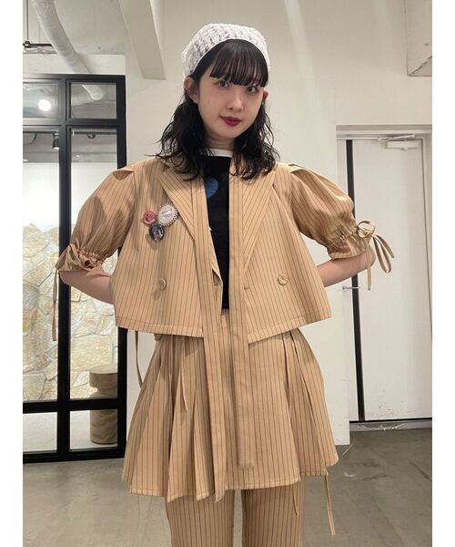 jouetie（ジュエティ）の「【FRUITSZIPPER鎮西寿々歌】クロップドジャケット（テーラードジャケット・レディース・ベージュ・MEDIUM）」の3枚目の写真