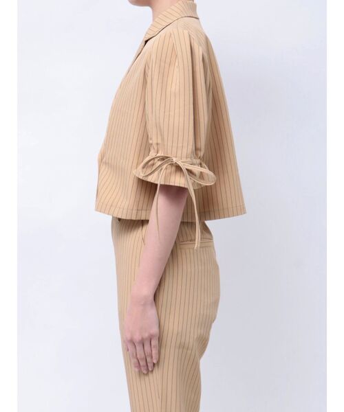 jouetie（ジュエティ）の「【FRUITSZIPPER鎮西寿々歌】クロップドジャケット（テーラードジャケット・レディース・ベージュ・MEDIUM）」の10枚目の写真