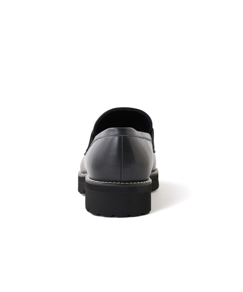 XLARGE オリジナルコミック柄 ローファー 太めパンツと相性抜群 XLARGE COMIC LOAFER（ローファー）｜XLARGE（エクストララージ