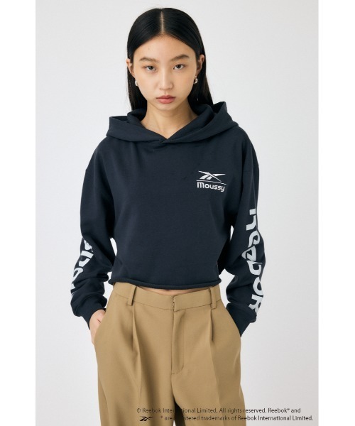 MOUSSY(マウジー)の「REEBOK CUT OFF フ―ディー(スウェット・レディース・ネイビー/ブラック/オフホワイト・FREE)」の1枚目の写真