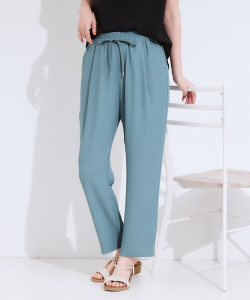 SHOO・LA・RUE(シューラルー)の「【ひんやり/UV/S-LL】さらさらぷるん イージーテーパードパンツ(その他パンツ・レディース・オレンジ/ブルー/カーキ/ベージュ/ブラック/グリーン/ブラウン系その他・04/05/10/01/03/02)」の5枚目の写真