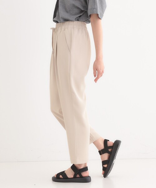 SHOO・LA・RUE(シューラルー)の「【ひんやり/UV/S-LL】さらさらぷるん イージーテーパードパンツ(その他パンツ・レディース・オレンジ/ブルー/カーキ/ベージュ/ブラック/グリーン/ブラウン系その他・04/05/10/01/03/02)」の21枚目の写真