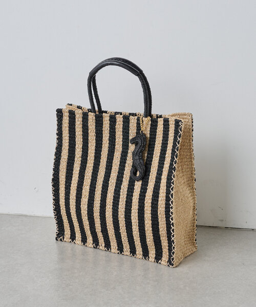 BEARDSLEY(ビアズリー)の「ラタンチャーム付きアバカトート(かごバッグ・レディース・ブロンズ/ブラック・FREE)」の8枚目の写真