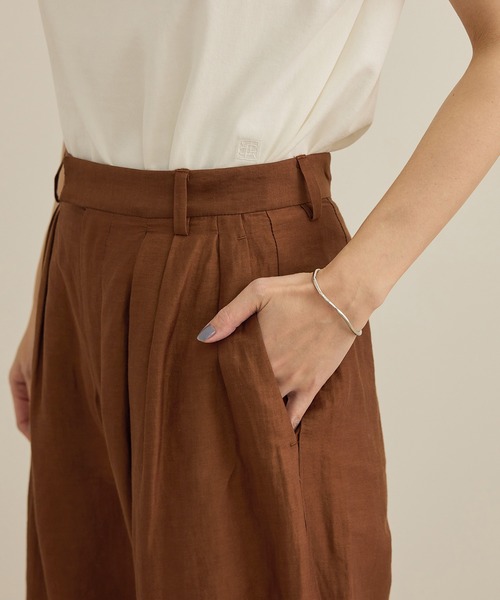 ROPE'（ロペ）の「【洗える】ビスコースリネン スラブスリータックパンツ/一部セットアップ可能（その他パンツ・レディース・ブラウン/ネイビー・40/38/36）」の4枚目の写真