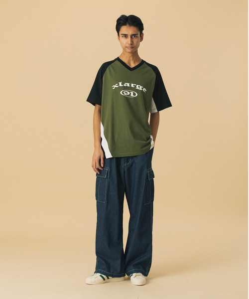 XLARGE（エクストララージ）の「COLOR STITCHED DENIM CARGO PANTS（デニムパンツ・メンズ・インディゴブルー/ブラック・30inch/32inch/34inch/36inch）」の19枚目の写真