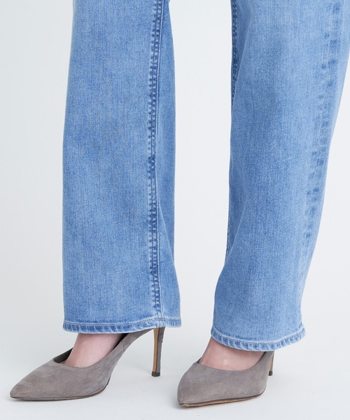 YANUK(ヤヌーク)の「Really Light ボーイズストレート"LEA"(デニムパンツ・レディース・サックスブルー・26inch/25inch/24inch/23inch/22inch/21inch/27inch)」の3枚目の写真