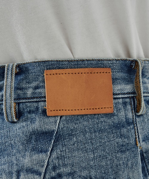 KHOKI（コッキ）の「【KHOKI】別注 Pleat-design denim pants（デニムパンツ・メンズ・インディゴブルー・2/3）」の7枚目の写真