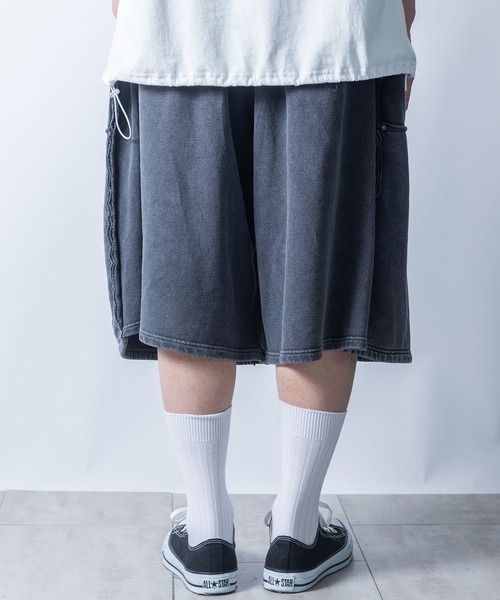 Starting Over（スターティングオーバー）の「double knee wide sweat shorts/ダブルニー ワイド スウェット ハーフパンツ（スウェットパンツ・メンズ・レッド/ブラック・M/L）」の5枚目の写真