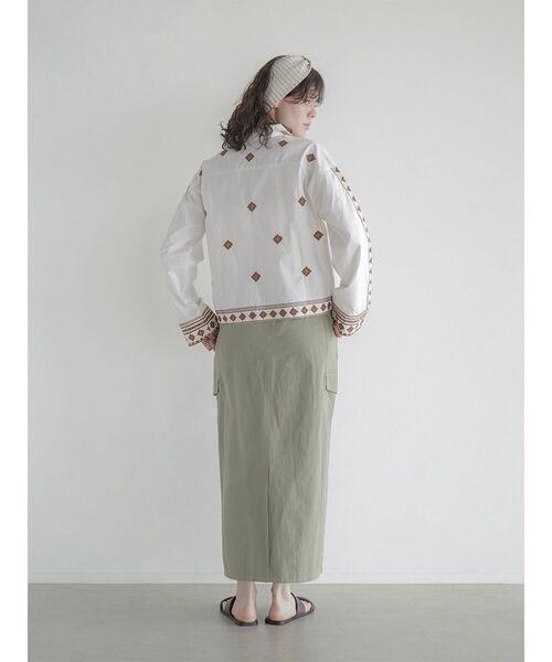 FIKA.(フィーカ)の「Ethnic embroidered shirt(シャツ/ブラウス・レディース・ブラック/オフホワイト/イエロー・MEDIUM)」の20枚目の写真