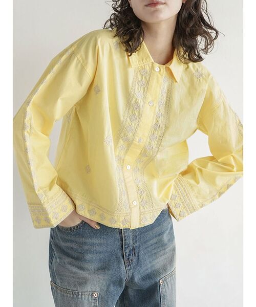 FIKA.(フィーカ)の「Ethnic embroidered shirt(シャツ/ブラウス・レディース・ブラック/オフホワイト/イエロー・MEDIUM)」の3枚目の写真