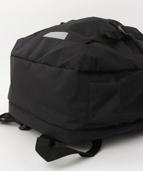 CONVERSE(コンバース)の「【CONVERSE/コンバース】ARCH LOGO BAG PACK アーチロゴ(バックパック/リュック・レディース・ブラック・FREE)」の3枚目の写真