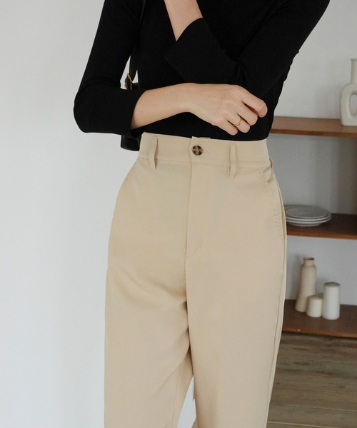 urge：（アージコロン ）の「【URGE:】シルエット フレア スリット パンツ（スラックス・レディース・アイボリー/ブラック/ライトベージュ/チャコールグレー/ブラウン/ミント・SMALL/MEDIUM/LARGE）」の19枚目の写真