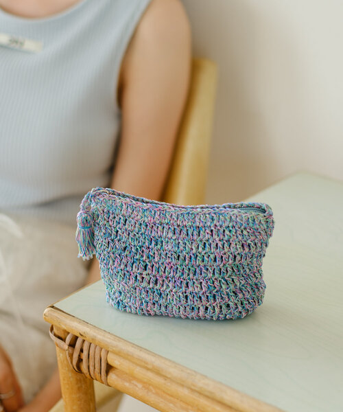 Kastane（カスタネ）の「【新色追加/4色展開】ラメクロシェポーチ（ポーチ・レディース・パープル/ブルー系その他/サーモンピンク/ホワイト・FREE）」の6枚目の写真