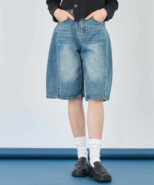 ANAP（アナップ）の「ウォッシュ 加工 ハーフ デニム パンツ（デニムパンツ・レディース・ブルー/ライトブルー・S/M）」の6枚目の写真