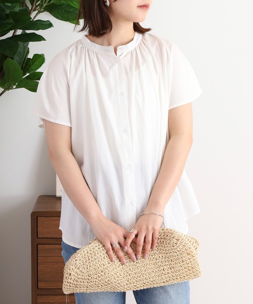 atONE(アットワン)の「RNクールタッチ接触冷感フレアギャザーブラウス(シャツ/ブラウス・レディース・ブラック/オフホワイト/ブルー/ベージュ・L/M/3L/LL)」の7枚目の写真