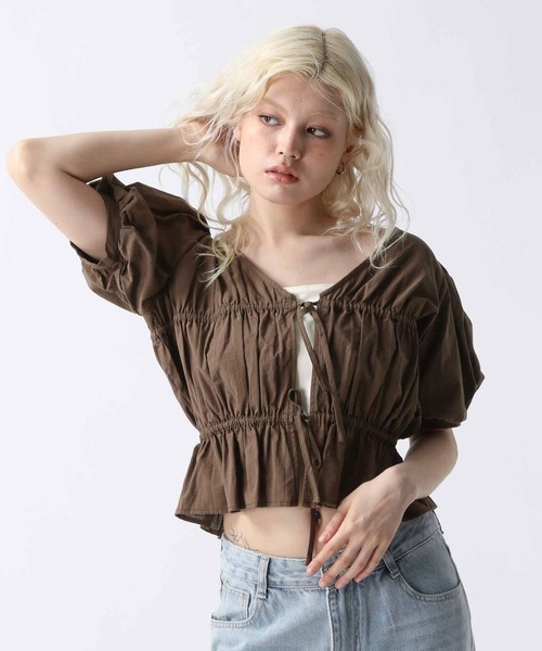 FOREVER 21（フォーエバー トゥエンティーワン）の「【2025SS】フロントリボンコットンパフブラウス（シャツ/ブラウス・レディース・オフホワイト/ブラック/ベージュ・FREE）」の8枚目の写真