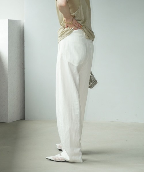 chuclla(チュクラ)の「ベルト付き テクスチャー ハイウエストパンツ chw25s068(その他パンツ・レディース・ブラック/ホワイト/アイボリー・L/S/M)」の8枚目の写真