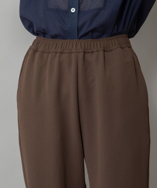 Munich(ミューニック)の「【UVカット】【接触冷感】【吸水・速乾性】ストレッチドビーテーパードパンツ(スラックス・レディース・ブラック/ブラウン/カーキ・M/S/XS)」の22枚目の写真