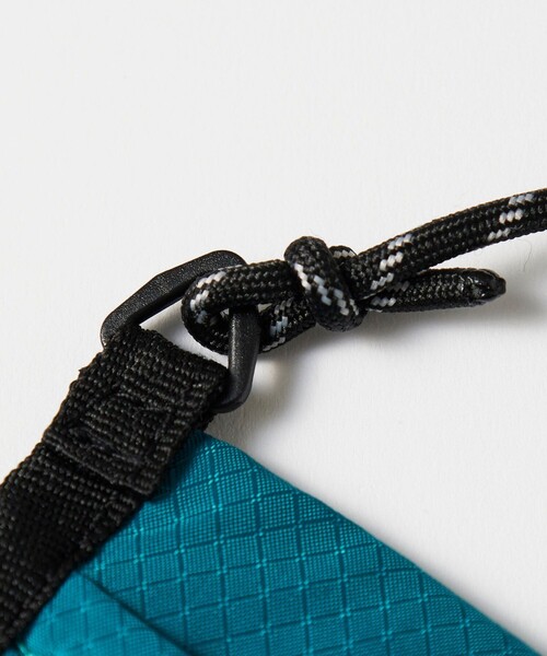 FREAK'S STORE（フリークスストア）の「PARIPARI × SAUVENIR × FREAK'S STORE/パリパリ × サウベニア × フリークスストア 別注 オールナイトサウナ クージーバッグ/ポーチ（ショルダーバッグ・メンズ・グリーン・ONE SIZE）」の4枚目の写真