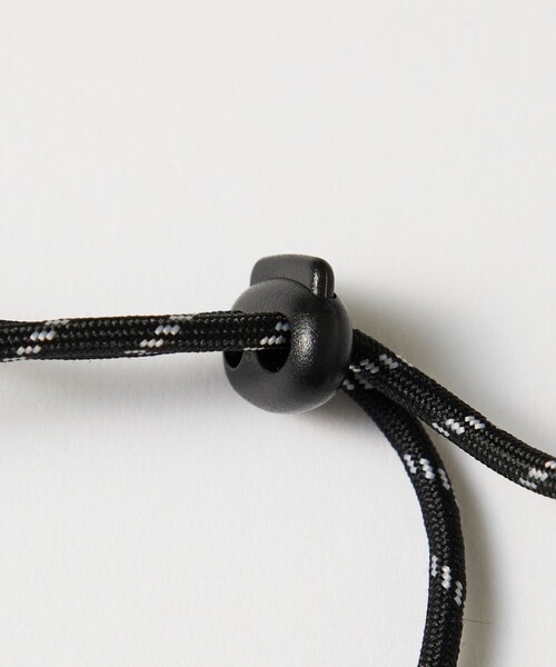 FREAK'S STORE（フリークスストア）の「PARIPARI × SAUVENIR × FREAK'S STORE/パリパリ × サウベニア × フリークスストア 別注 オールナイトサウナ クージーバッグ/ポーチ（ショルダーバッグ・メンズ・グリーン・ONE SIZE）」の5枚目の写真