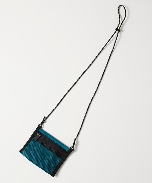 FREAK'S STORE（フリークスストア）の「PARIPARI × SAUVENIR × FREAK'S STORE/パリパリ × サウベニア × フリークスストア 別注 オールナイトサウナ クージーバッグ/ポーチ（ショルダーバッグ・メンズ・グリーン・ONE SIZE）」の7枚目の写真