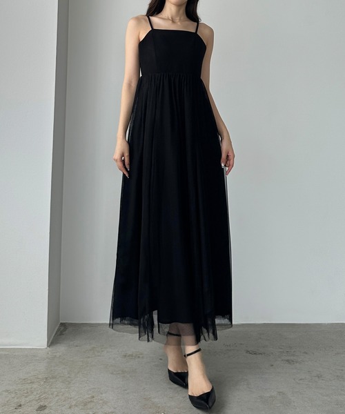 Louere(ルエレ)の「カシュクールニット+ラッフルチュールキャミワンピースSET(ワンピース・レディース・アイボリー/ブラック/チャコール・LARGE/MEDIUM/SMALL)」の8枚目の写真
