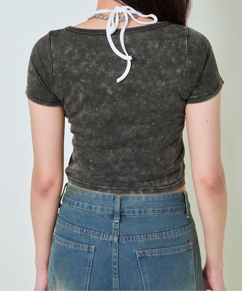 GORGE(ゴージ)の「《編み上げ×ピグメント加工》レイヤード風コンパクトトップス(Tシャツ/カットソー・レディース・ボルドー/スミクロ/カーキ・F)」の14枚目の写真