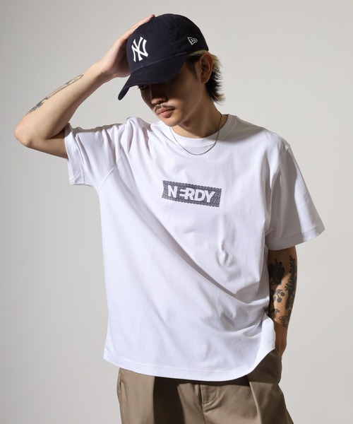 NERDY（ノルディ）の「ブレンク フレーム ロゴ 半袖 Tシャツ（Tシャツ/カットソー・メンズ・ホワイト/レッド/ブラック・L/S/M）」の19枚目の写真