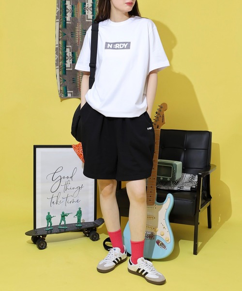 NERDY（ノルディ）の「ブレンク フレーム ロゴ 半袖 Tシャツ（Tシャツ/カットソー・メンズ・ホワイト/レッド/ブラック・L/S/M）」の13枚目の写真