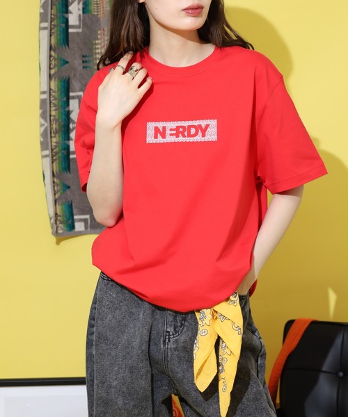 NERDY（ノルディ）の「ブレンク フレーム ロゴ 半袖 Tシャツ（Tシャツ/カットソー・メンズ・ホワイト/レッド/ブラック・L/S/M）」の5枚目の写真