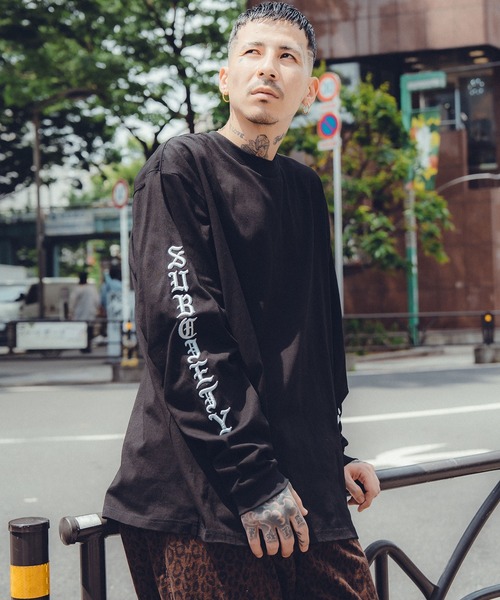 Subciety（サブサエティ）の「Sleeve embroidery tee（Tシャツ/カットソー・メンズ・ホワイト/オレンジ/イエロー/ブラック・X-LARGE/LARGE/MEDIUM/SMALL）」の5枚目の写真