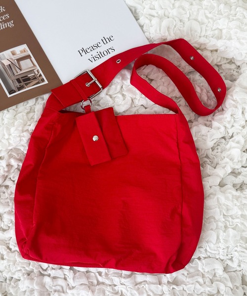 NOLITA LABORATORY（ノリータラボラトリー）の「【 NOLITA / ノリータ 】パスケース付き ナイロン シンプル プレーン ショルダーバッグ（ショルダーバッグ・メンズ・アイボリー/ブラック/グレイッシュベージュ/レッド・FREE）」の4枚目の写真