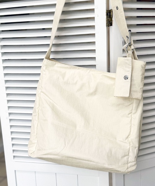 NOLITA LABORATORY（ノリータラボラトリー）の「【 NOLITA / ノリータ 】パスケース付き ナイロン シンプル プレーン ショルダーバッグ（ショルダーバッグ・メンズ・アイボリー/ブラック/グレイッシュベージュ/レッド・FREE）」の21枚目の写真