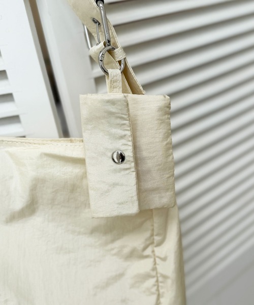 NOLITA LABORATORY（ノリータラボラトリー）の「【 NOLITA / ノリータ 】パスケース付き ナイロン シンプル プレーン ショルダーバッグ（ショルダーバッグ・メンズ・アイボリー/ブラック/グレイッシュベージュ/レッド・FREE）」の22枚目の写真