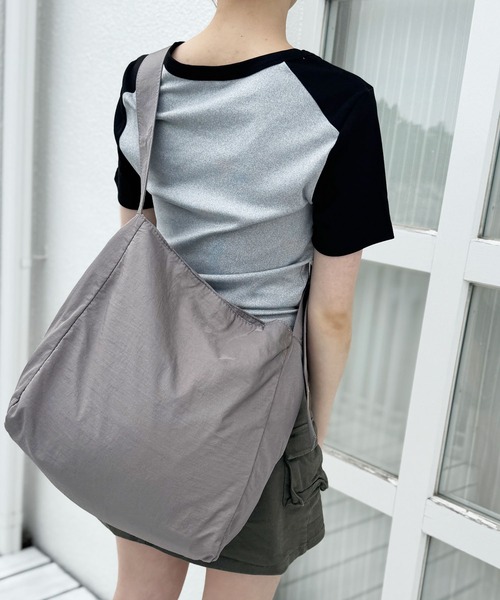 NOLITA LABORATORY（ノリータラボラトリー）の「【 NOLITA / ノリータ 】パスケース付き ナイロン シンプル プレーン ショルダーバッグ（ショルダーバッグ・メンズ・アイボリー/ブラック/グレイッシュベージュ/レッド・FREE）」の9枚目の写真