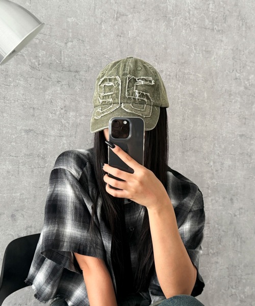 WEGO（ウィゴー）の「WEGO/ナンバリングアップリケキャップ（キャップ・レディース・ブラック/ブルー系1・FREE）」の7枚目の写真