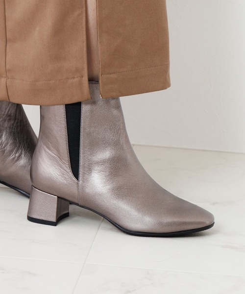 HIMIKO（ヒミコ）の「【HIMIKO】【撥水】スクエアトゥサイドゴアブーツ/651411（ブーツ・レディース・ダークブラウン/ガンメタ/ブラック・23.0cm/24.5cm/24.0cm/26.0cm/25.0cm/23.5cm/22.5cm/22.0cm/25.5cm）」の14枚目の写真