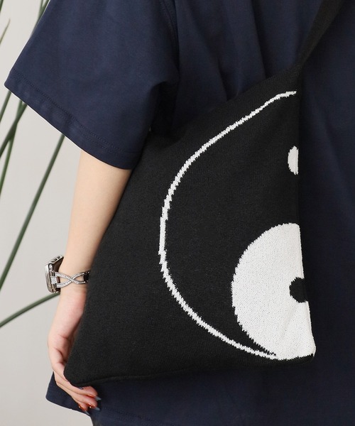 「期間限定セール中」今はなきバックドロップ(元渋谷) 職人ハンドメイド 価値あり 竹編み風装飾バック (UNISEX) | MASTER BUNNY EDITION（マスター
