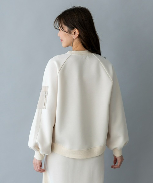 UNDOVE(アンドゥーブ)の「UNDOVE【SMART ECO JERSEY】異素材切替プルオーバー (トレーナー/スエット/リブ使い/ポケット付/防シワ/ストレッチ/イージーケア/UV/ウォッシャブル)(Tシャツ/カットソー・レディース・アイボリー系/ブラック・MEDIUM/LARGE/X-LARGE)」の12枚目の写真