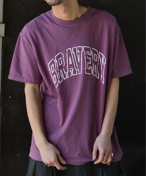DOUBLE STEAL(ダブルスティール)の「BRAVERYピグメントアーチロゴTシャツ(Tシャツ/カットソー・メンズ・スミクロ/バーガンディー/アイボリー・MEDIUM/LARGE)」の8枚目の写真