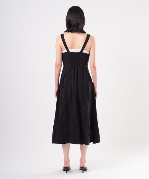 Levi's(リーバイス)の「Levi's/リーバイス RAVINA SL MIDI ワンピース(ワンピース・レディース・ブラック・M/XS/S)」の11枚目の写真